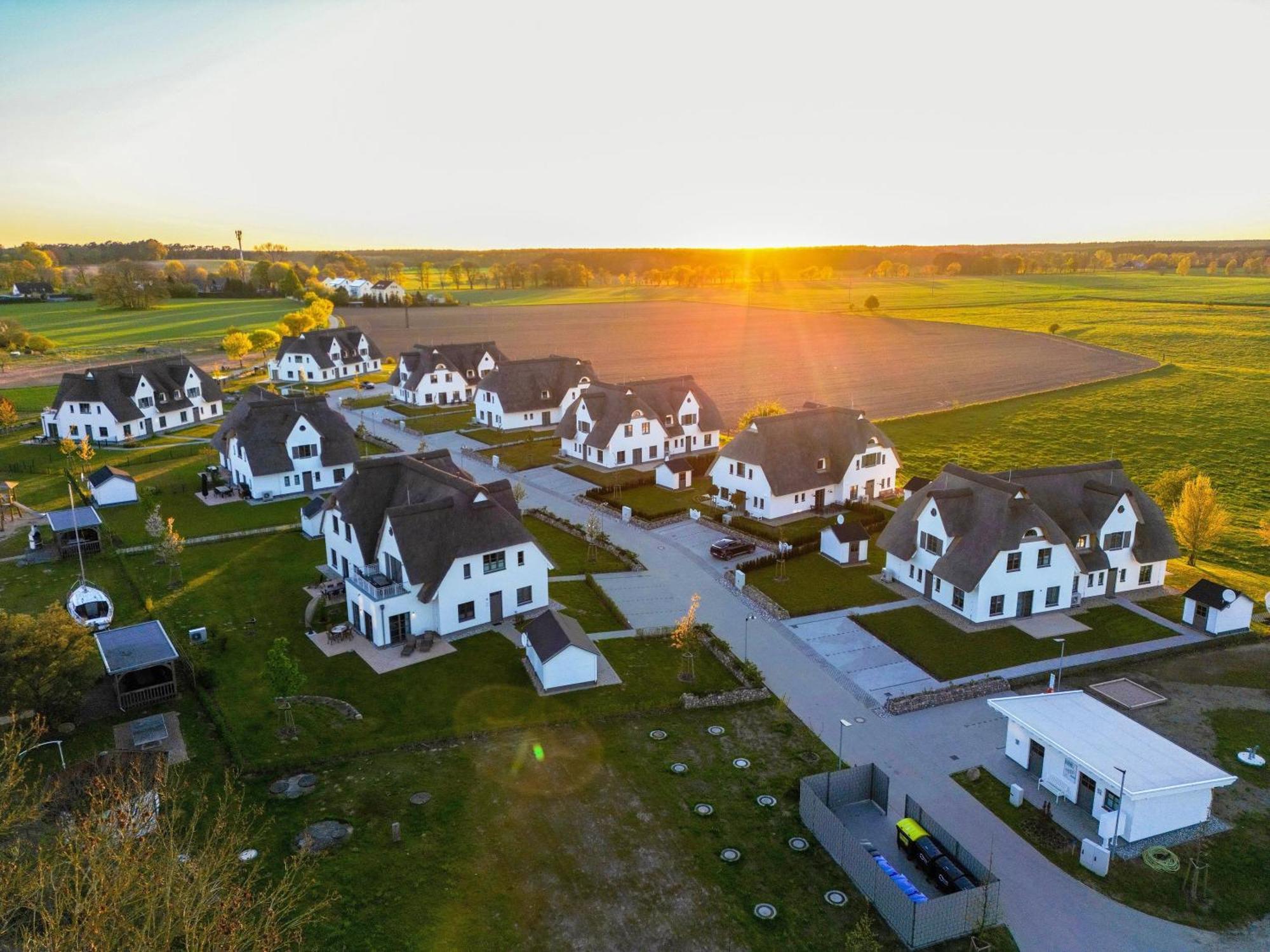 Inseldomizil Stolpe - Urlaub Unter Reet Auf Usedom Villa Stolpe auf Usedom Luaran gambar